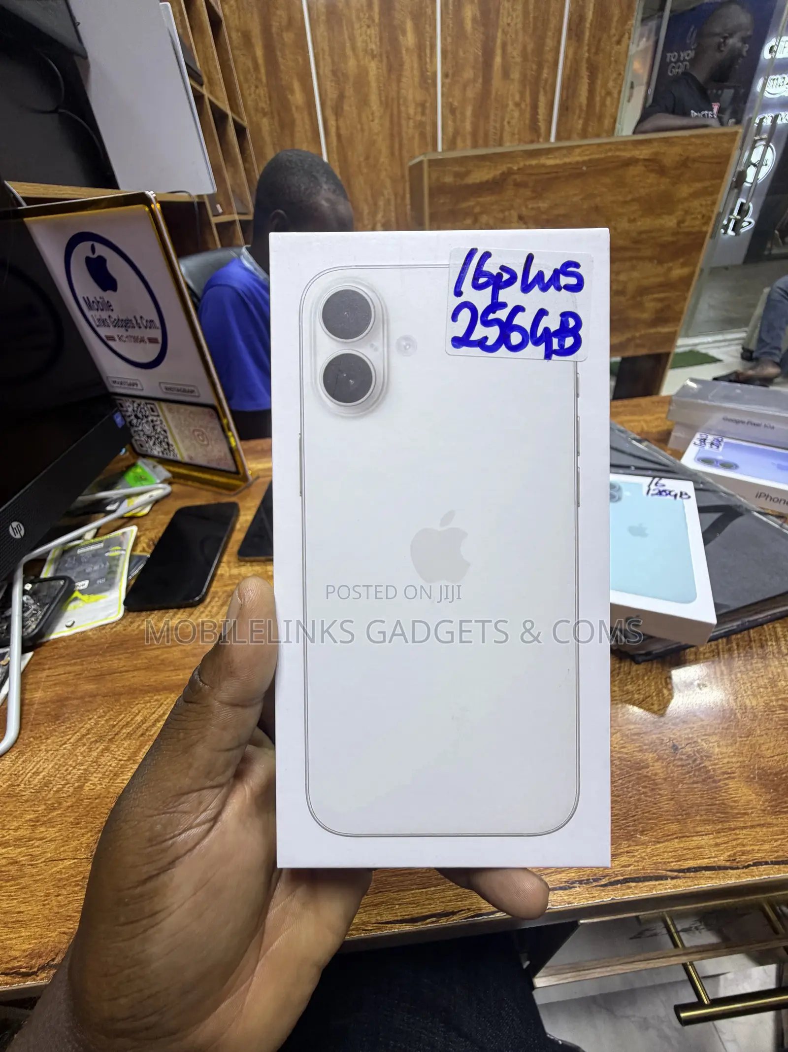 New Apple iPhone 16 Plus 256 GB White