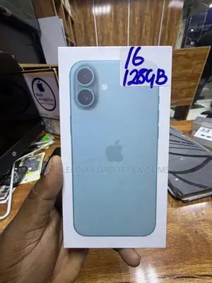 New Apple iPhone 16 128 GB Green