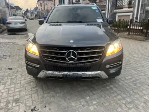 Mercedes-Benz M Class ML 350 4Matic 2012 Gray