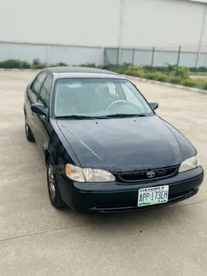 Toyota Corolla 1.9 D Sedan 2000 Black