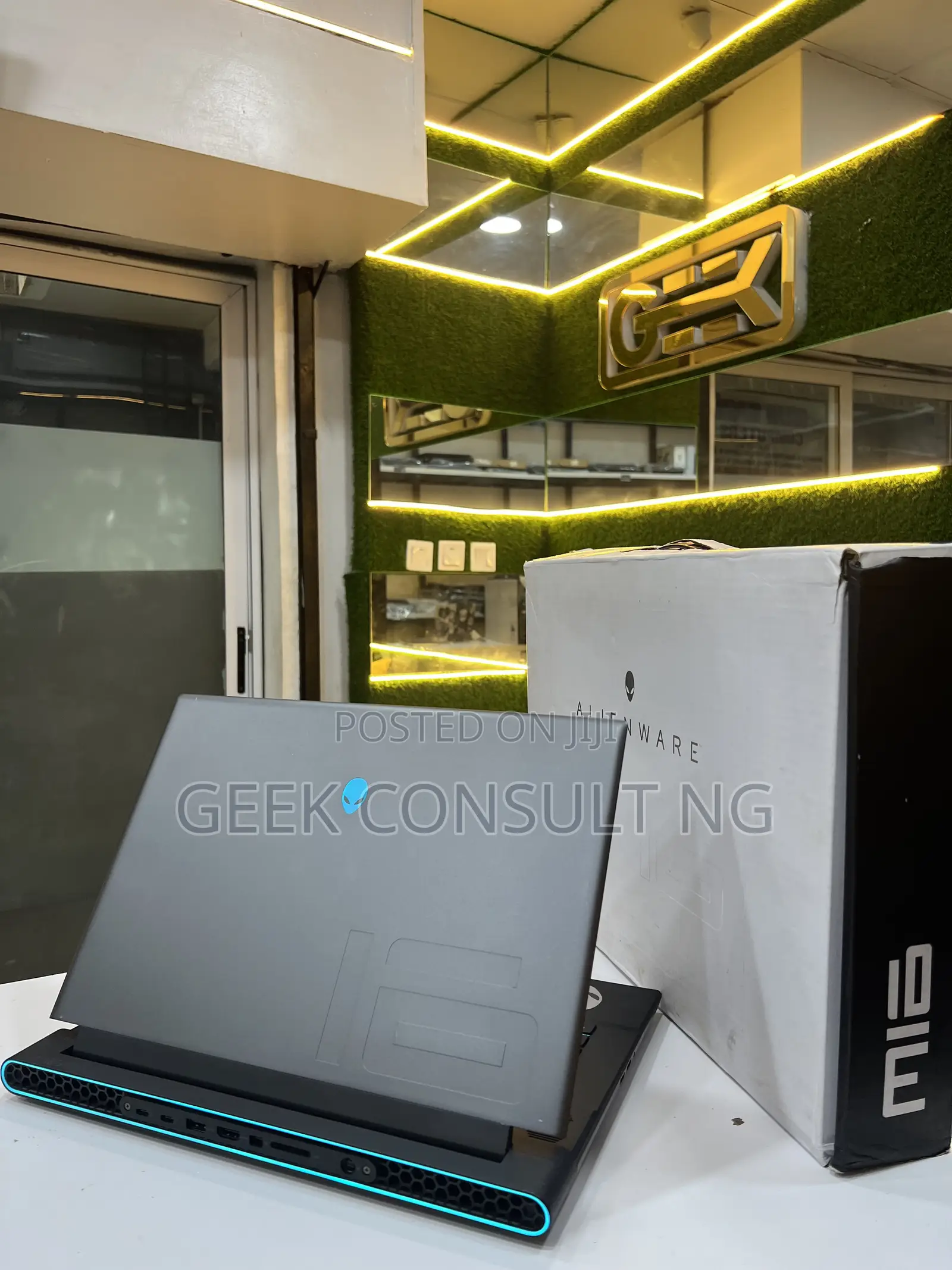 Laptop Alienware M16 R1 32GB Intel Core i9 SSD 1T