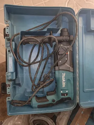 Makita Rotary Hammer (Tokunbo)