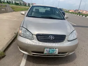 Toyota Corolla 2003 Gold