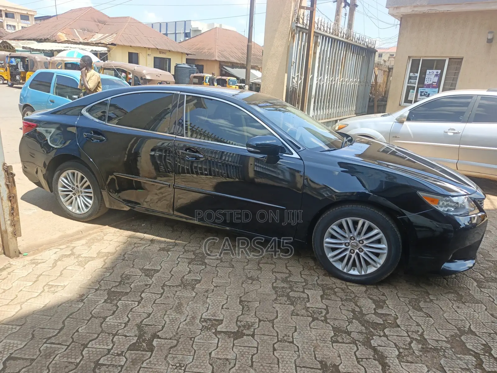 Lexus ES 2013 Black