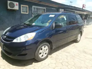 Toyota Sienna 2007 Blue