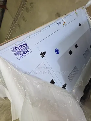 □■Powerful Perkins Diesel Soundproof Generator 2years Wty 250kva
