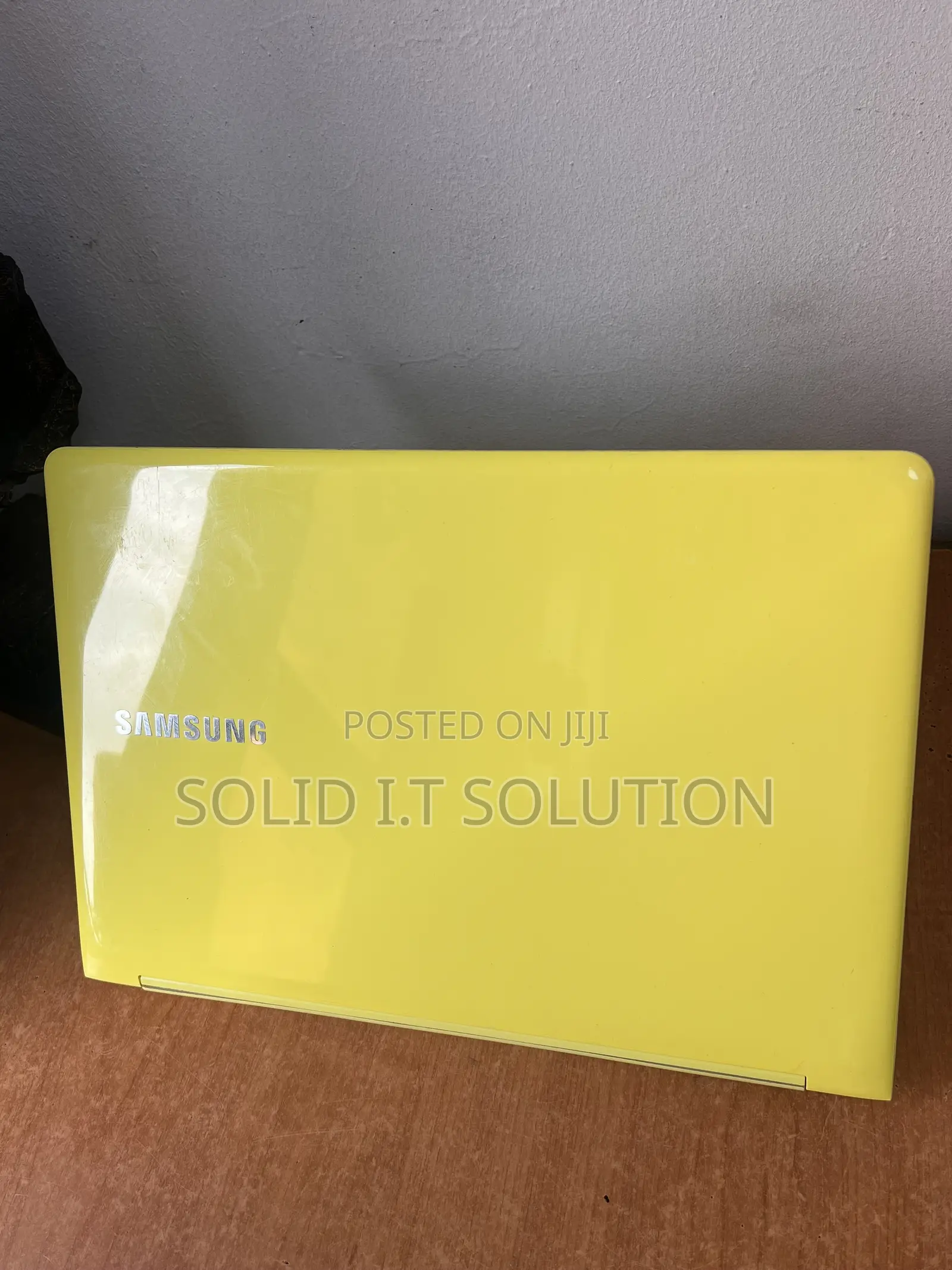 Laptop Samsung 4GB Intel Core i3 SSD 128GB