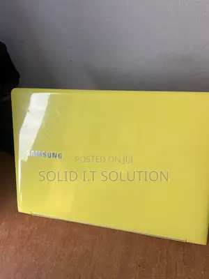 Laptop Samsung 4GB Intel Core i3 SSD 128GB
