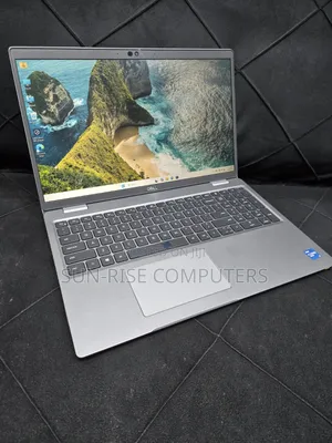 Laptop Dell Latitude 5520 8GB Intel Core i5 SSD 256GB