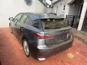 Lexus CT Base 2013 Gray