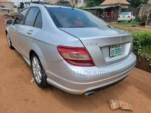 Mercedes-Benz C300 Sport 4Matic Sedan AWD (3.0L 6cyl 7A) 2010 White