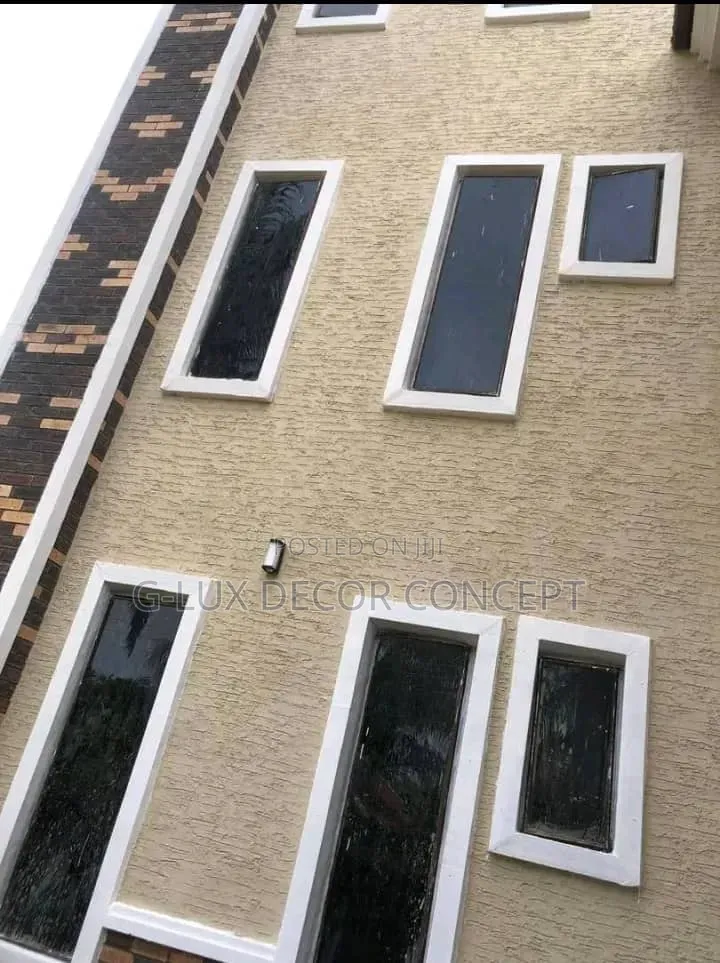 Gravitex Paint