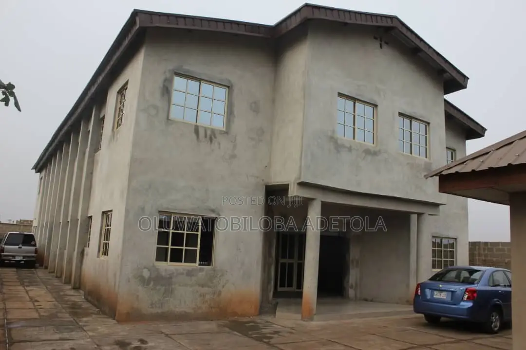 Warehouse to Let