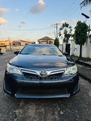 Toyota Camry LE 4dr Sedan (2.5L 4cyl 6A) 2012 Gray