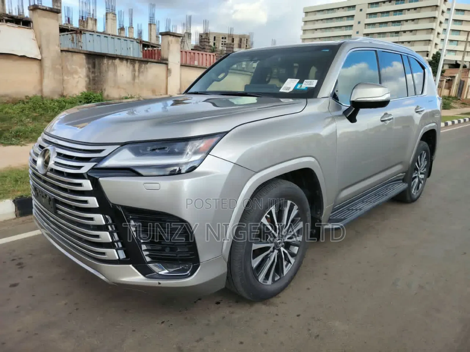 Lexus LX 2023 Gray