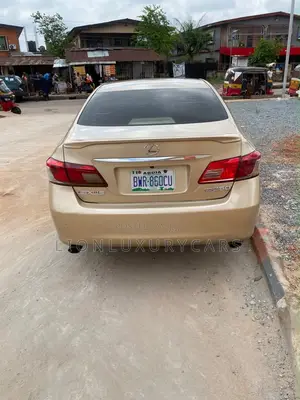 Lexus ES 350 2010 Gold