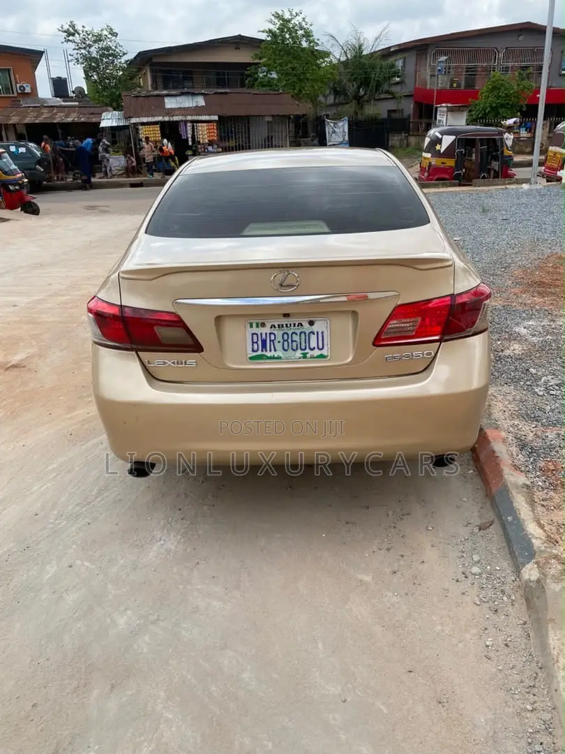 Lexus ES 350 2010 Gold
