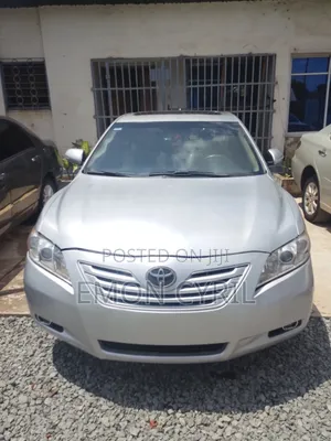 Toyota Camry XLE V6 4dr Sedan (3.5L 6cyl 6AM) 2008 Silver