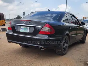 Mercedes-Benz E350 Base 4dr Sedan RWD (3.5L 6cyl 7A) 2008 Black