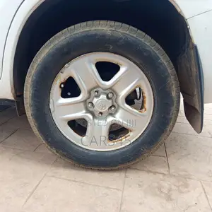 Toyota RAV4 2010 White