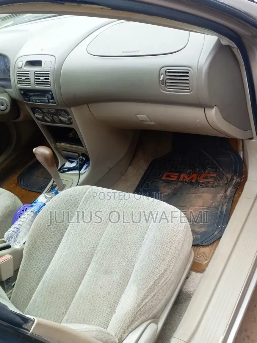 Toyota Corolla 2001 Silver