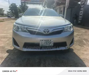 Toyota Camry LE 4dr Sedan (2.5L 4cyl 6A) 2013 Silver