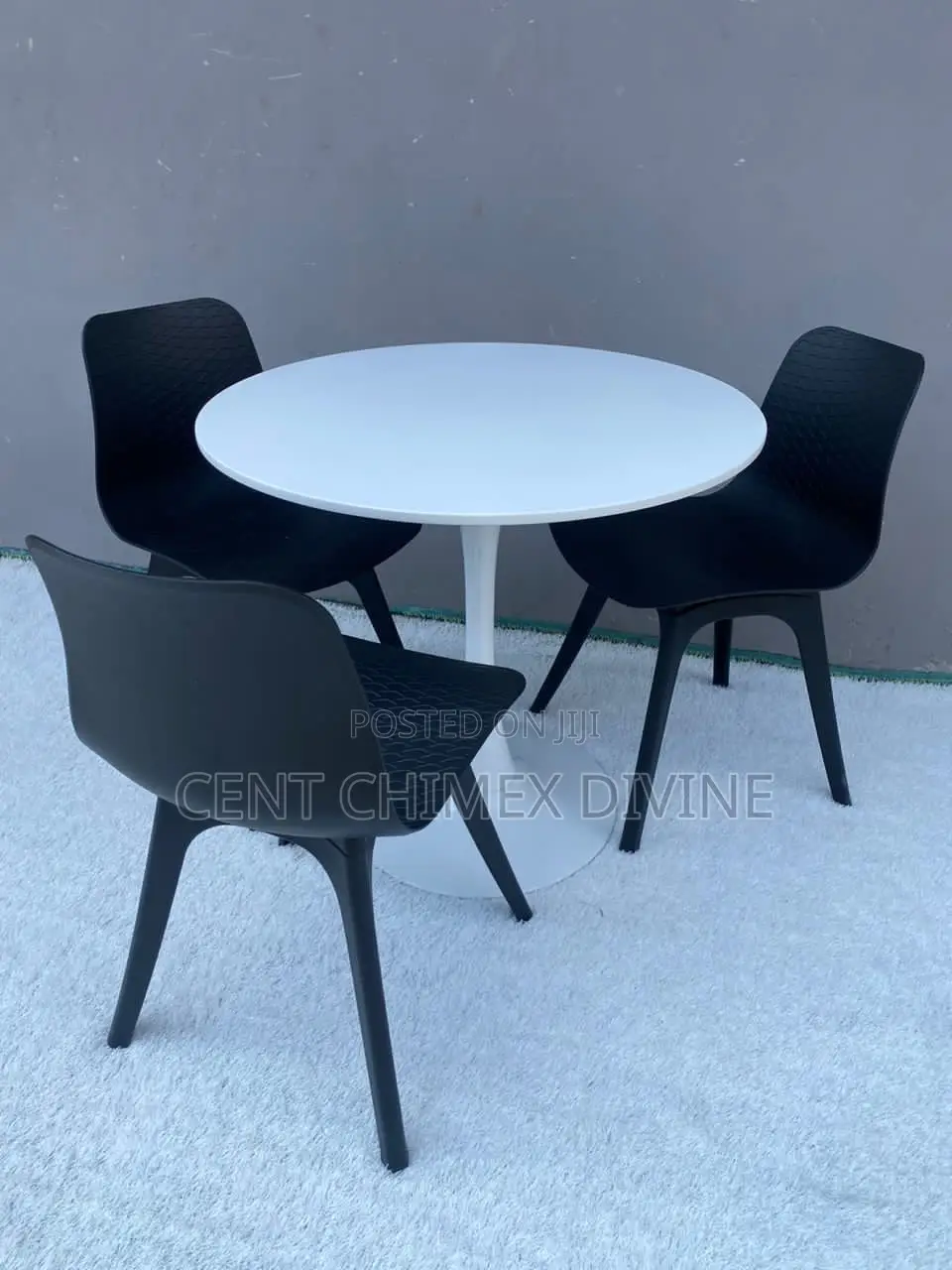 Restaurant Dinner by 3 Seaters