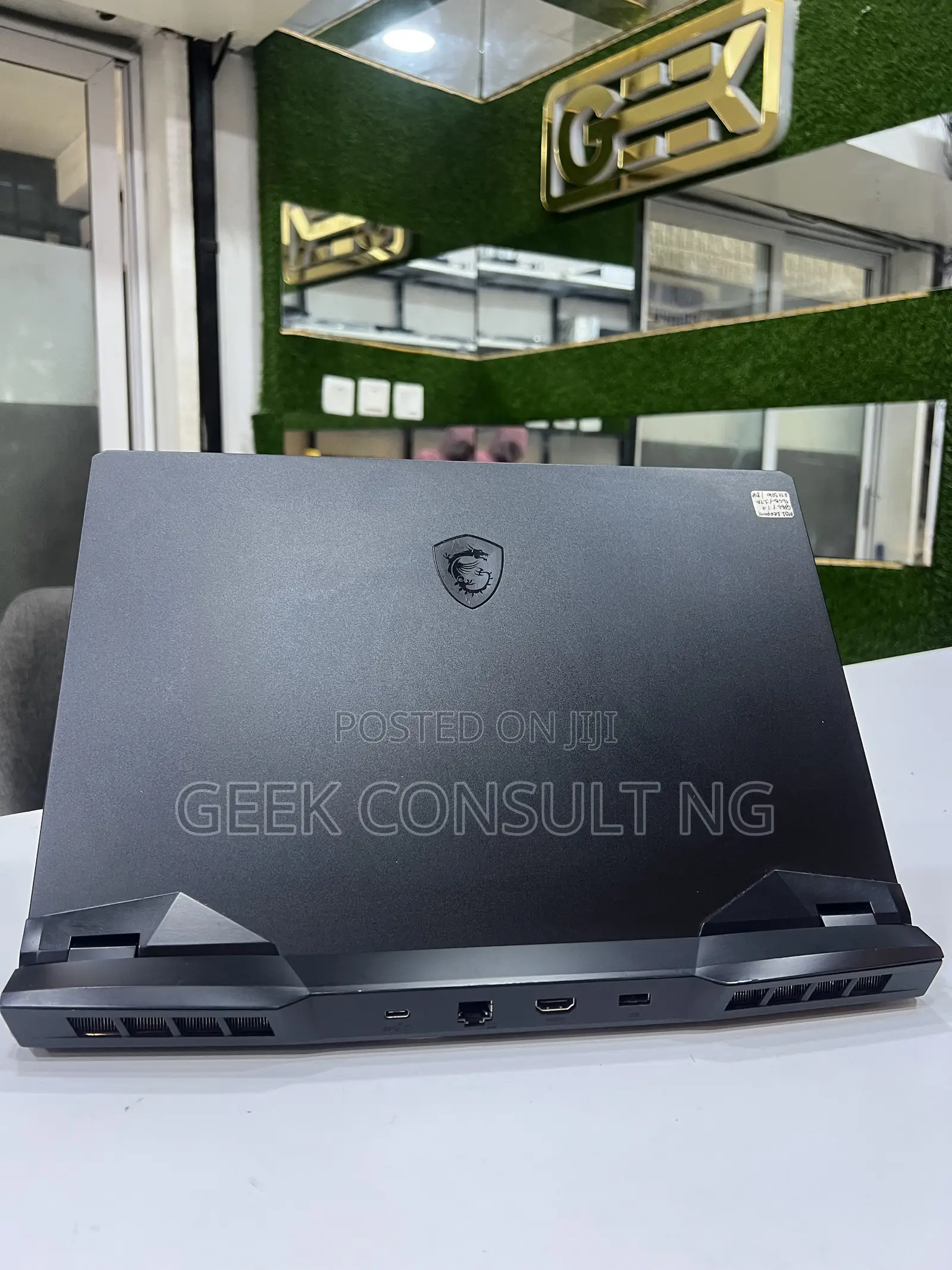 Laptop MSI GP66 LEOPARD 10UG 16GB Intel Core i7 SSD 1T