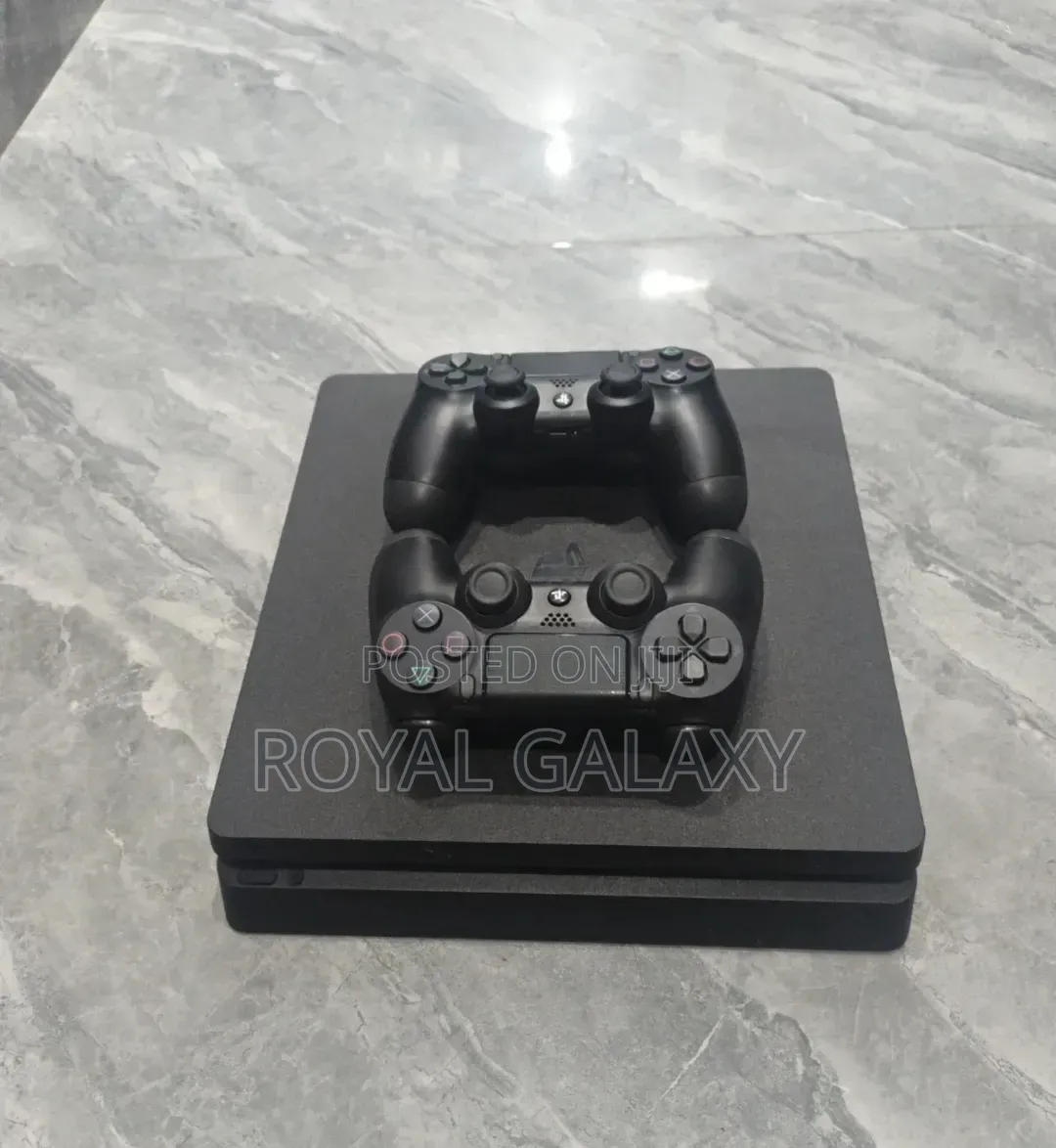Play Station 4 Slim