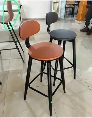 Bar Chair for Use in Homes and Restaurants.