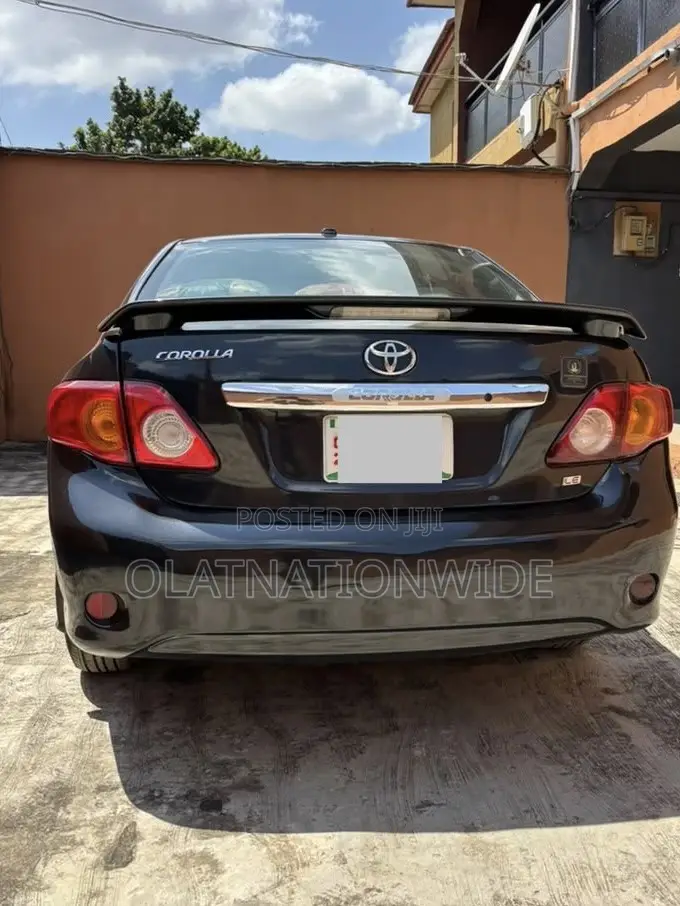 Toyota Corolla 2009 Black