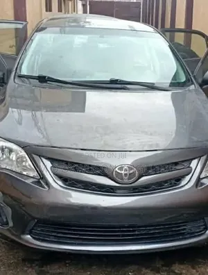 Toyota Corolla 2012 Gray