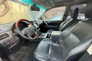 Lexus GX 2012 Black