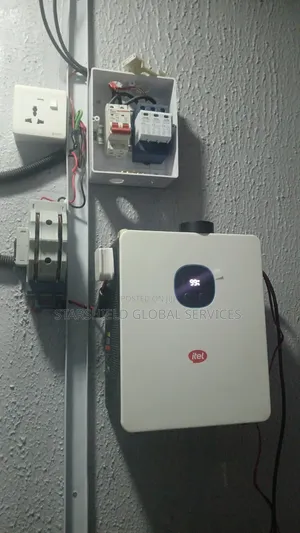 Hybrid Solar System for Homes & Offices | Solar Expert