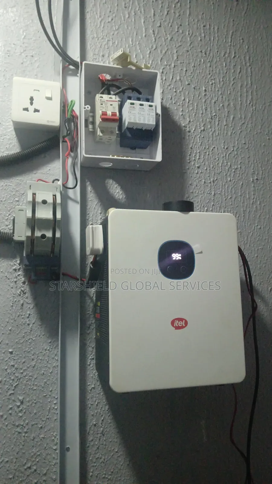 Hybrid Solar System for Homes & Offices | Solar Expert