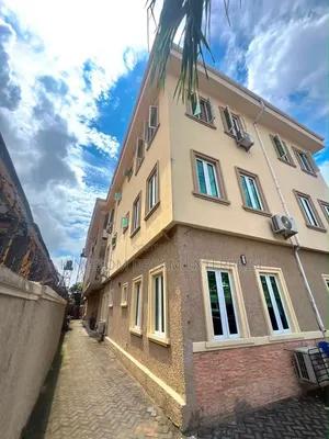 Furnished 3bdrm Apartment in Old Ikoyi Lagos for sale