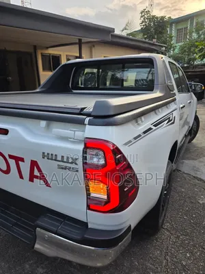 New Toyota Hilux 2026 White