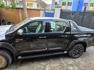 New Toyota Hilux 2026 White