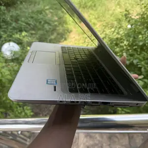 Laptop HP EliteBook 840 G3 8GB Intel Core i5 HDD+SSD 256GB