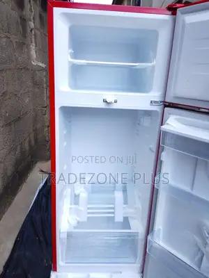 Hisense 204L Fridge – Keep Food Fresh