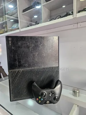 Xbox One With One Controller and Power Adapter