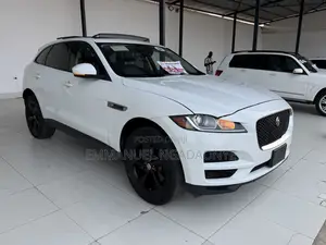 Jaguar F-Pace 2017 White