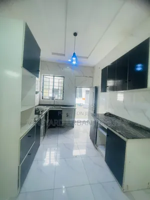 3bdrm Duplex in Lekki Gardens Estate for rent