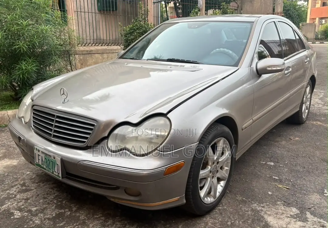 Mercedes-Benz C230 2005 Silver