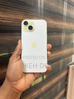 Apple iPhone 15 128 GB Yellow