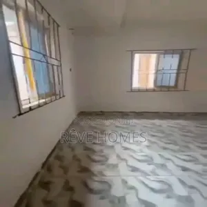 Mini Flat in Fadeyi for rent