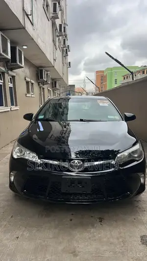 Toyota Camry SE w/Special Edition Pkg (2.5L 4cyl 6A) 2016 Black