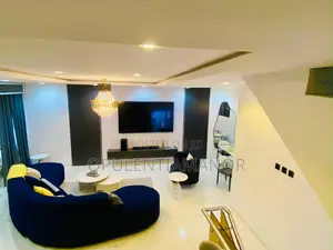 OpulentiaManor | 3 Bedroom Shortlets