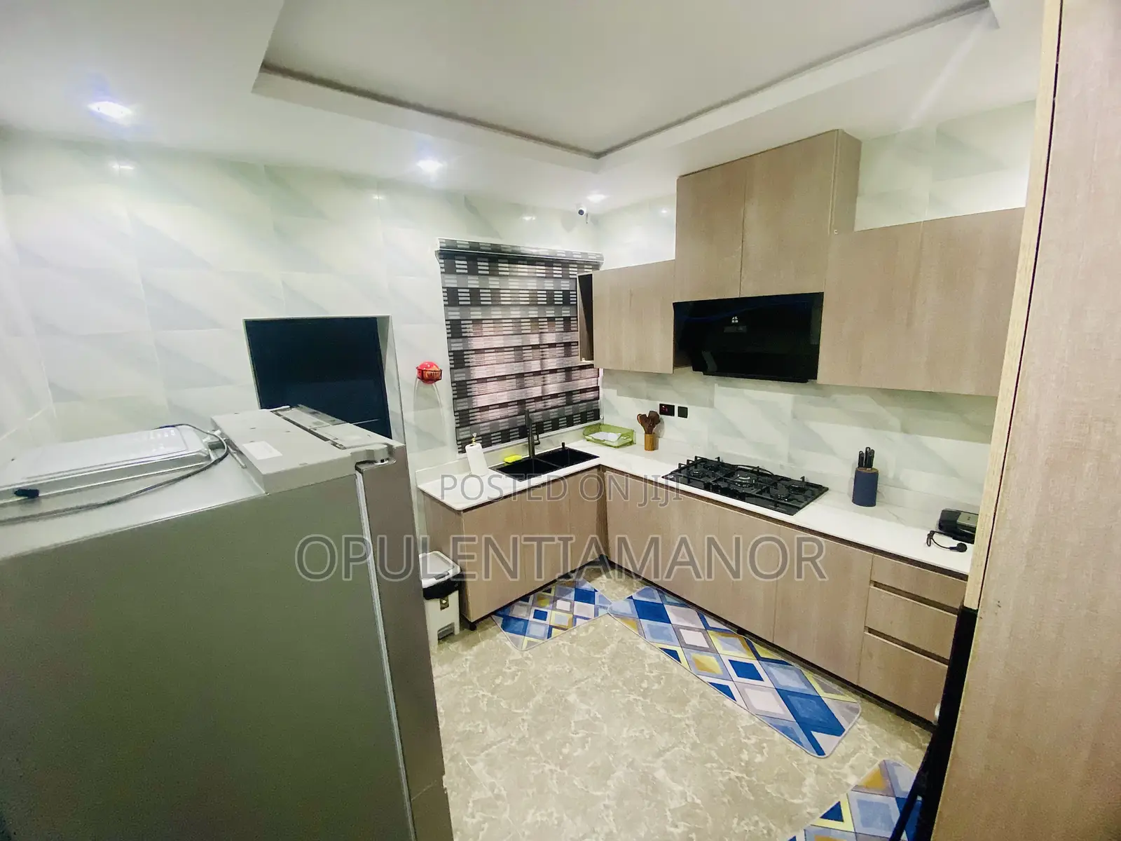 OpulentiaManor | 4Bedroom Shortlets