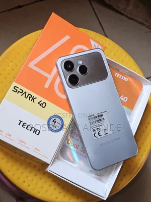 Tecno Spark 40 128 GB Silver